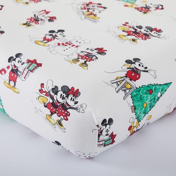 Disney Mickey Mouse Holiday Organic Crib Fitted Sheet - PBK - Picture 1 of 4